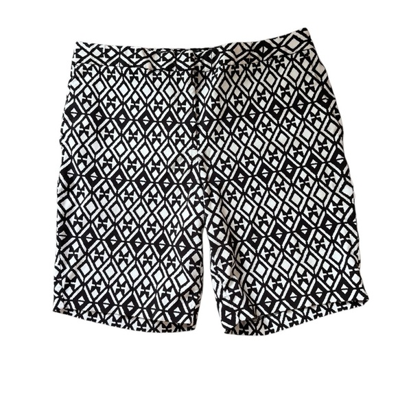 Mario Serrani Italy Black White Dressy Bermuda Short 10 Pockets Tummy Control - Picture 6 of 6